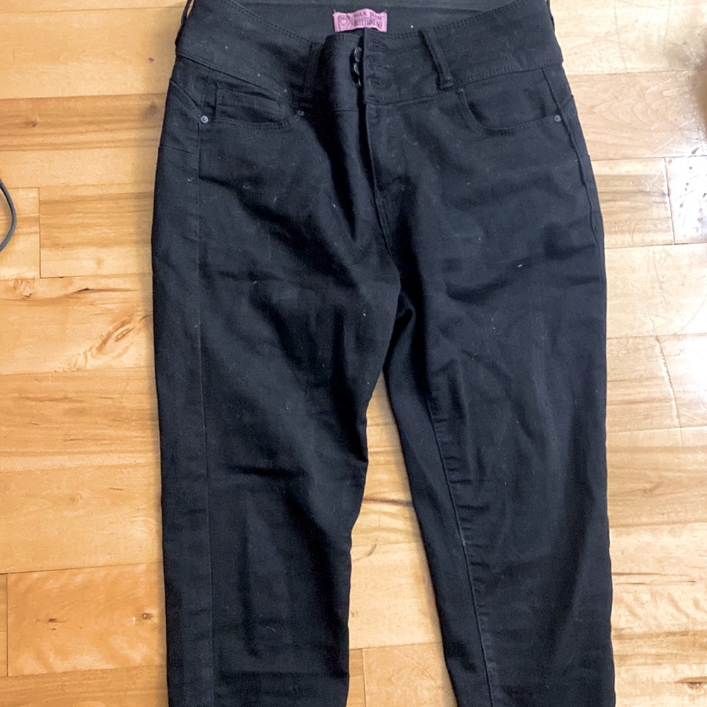 Black skinny jeans, great for work ☺️